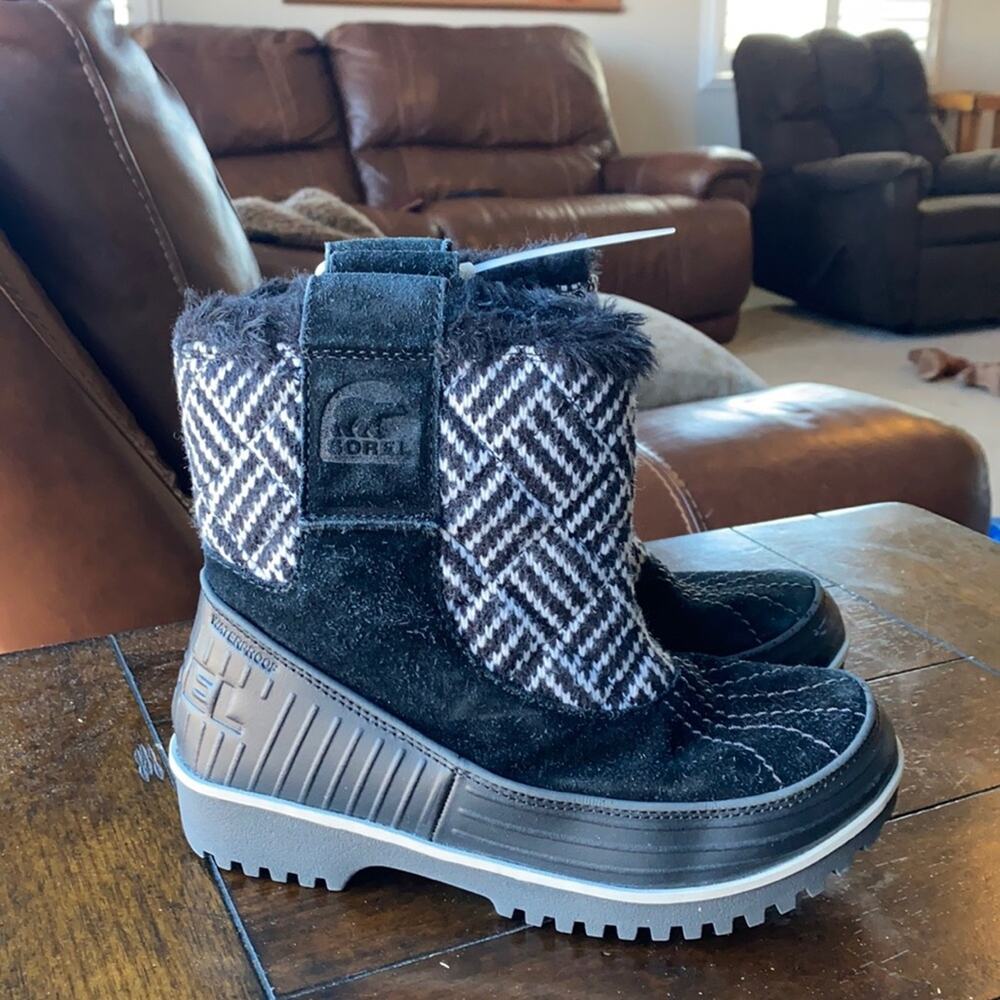 Sorel Youth Girl's Tivoli II Pull On Winter Boot winter vacation school sz 4